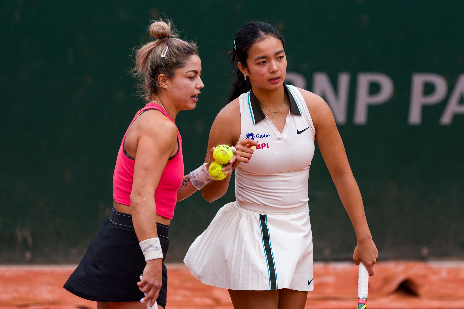 Renata Zarazua and Alexandra Eala at the French Open 2025. (Photo: Getty)